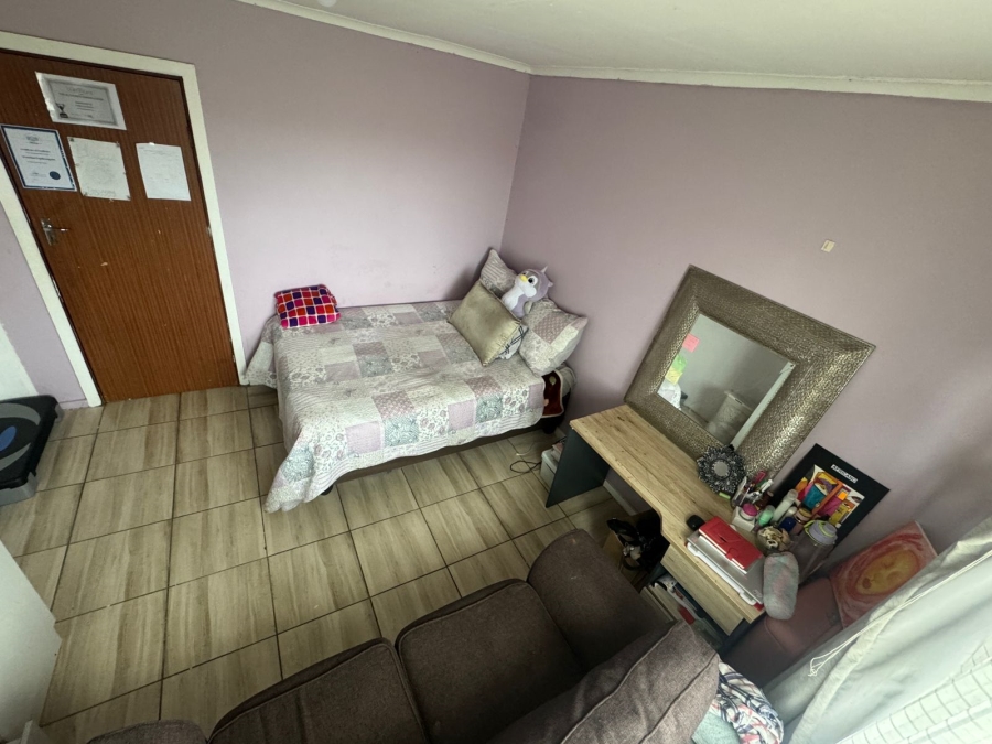 5 Bedroom Property for Sale in Amalinda Eastern Cape